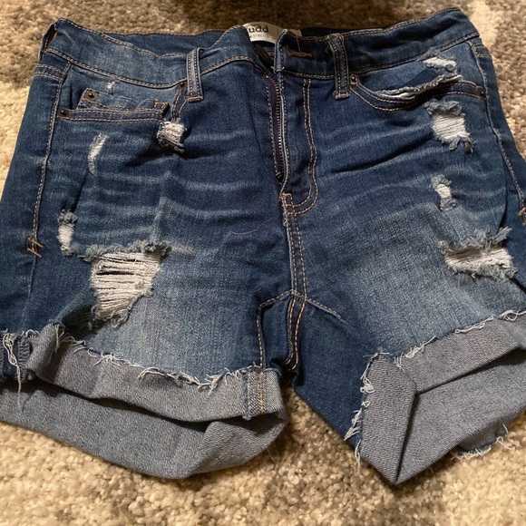 Mudd Jean shorts - Picture 2 of 3